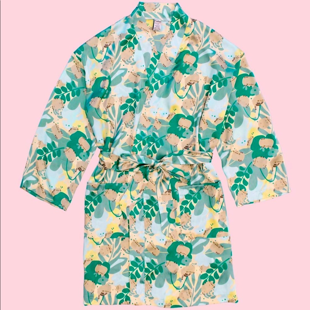 Pusheen Silky Robe- L-XXL